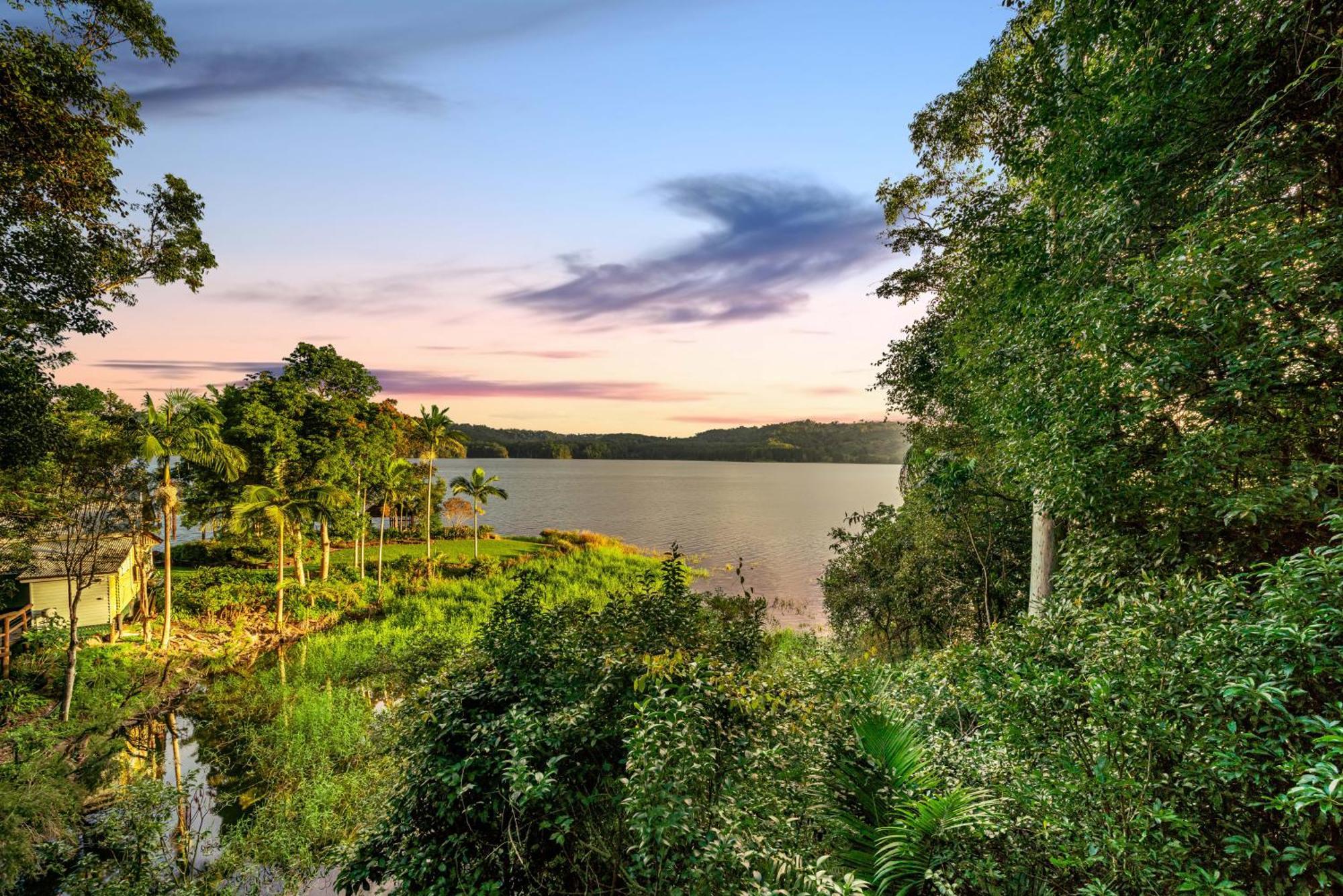 Secrets On The Lake Montville Exterior photo