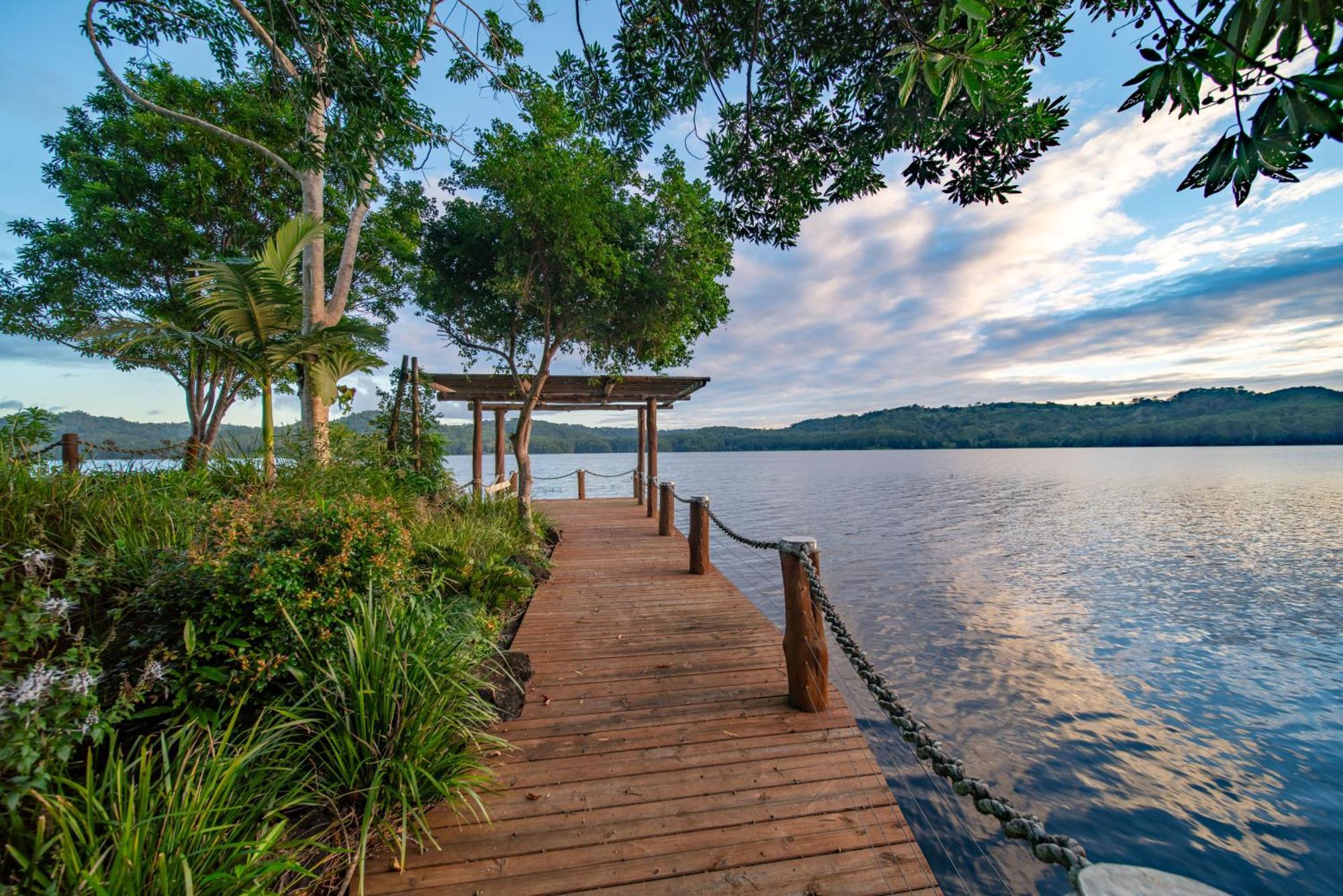 Secrets On The Lake Montville Exterior photo