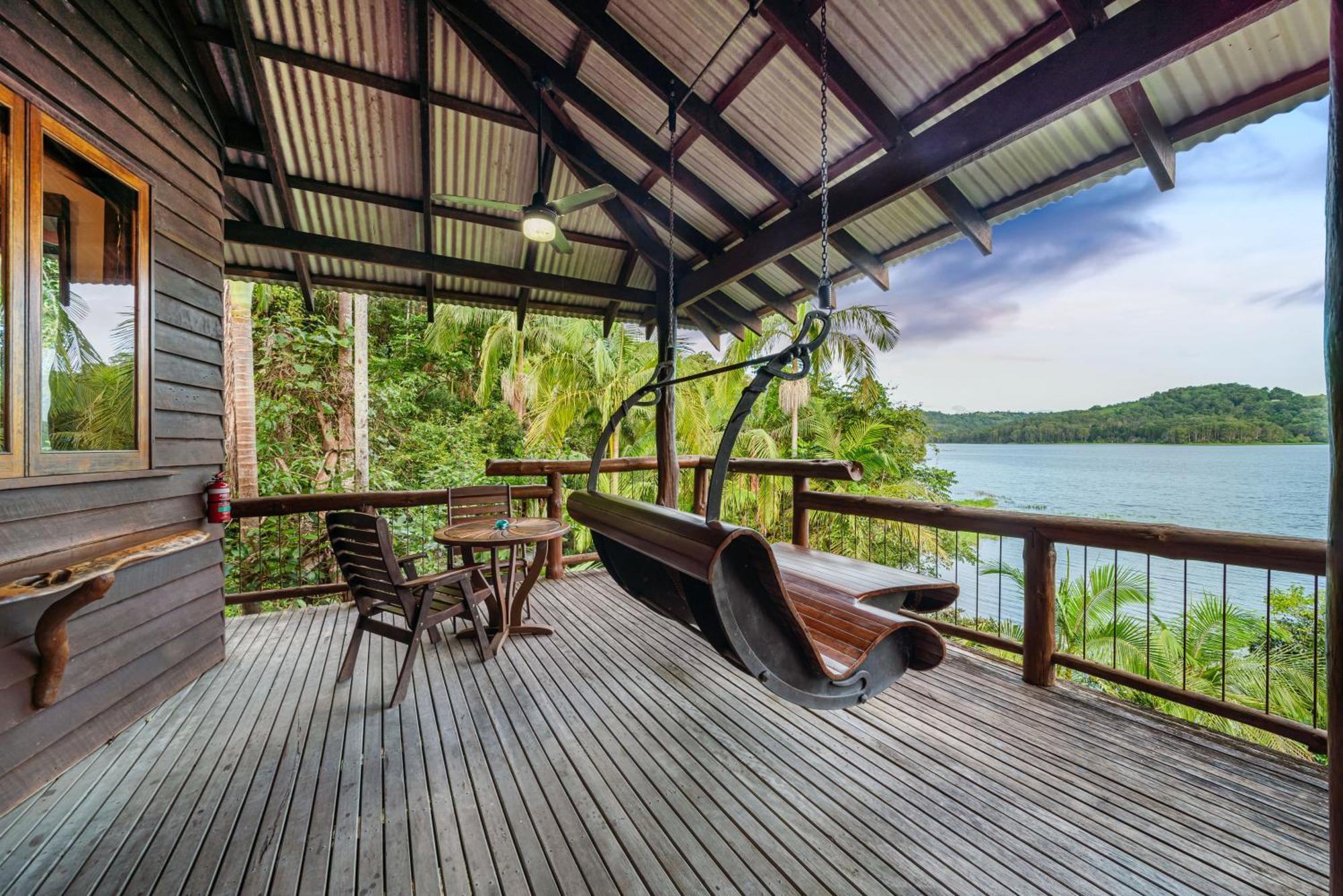 Secrets On The Lake Montville Exterior photo